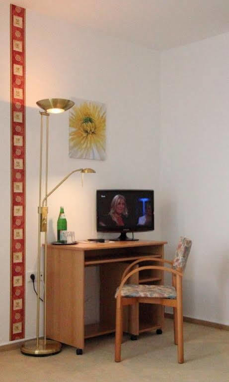 Hotel Deisterblick Bad Nenndorf Bagian luar foto
